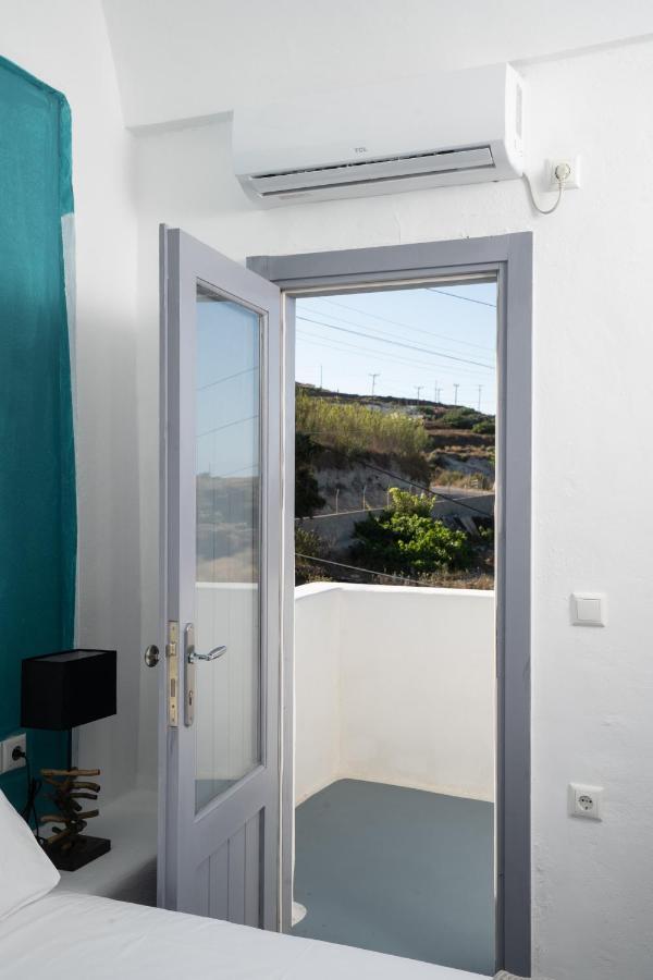 Blue White Suites Firostefani Exterior foto