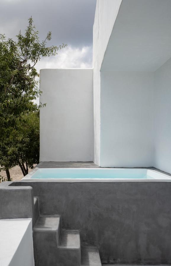 Blue White Suites Firostefani Exterior foto