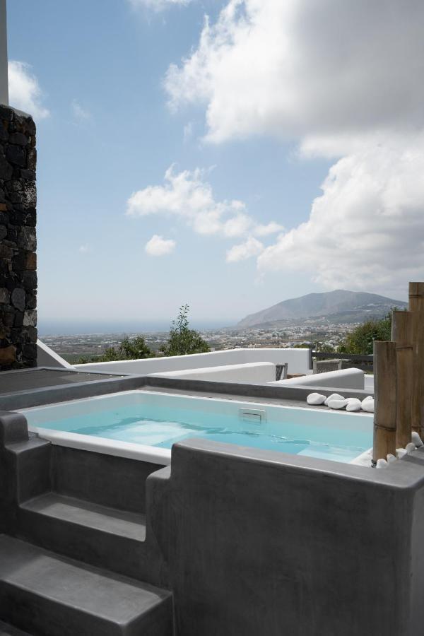 Blue White Suites Firostefani Exterior foto