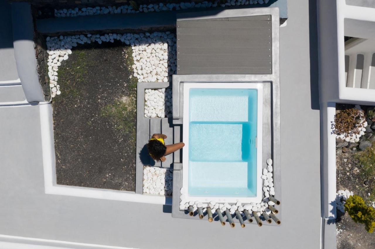 Blue White Suites Firostefani Exterior foto
